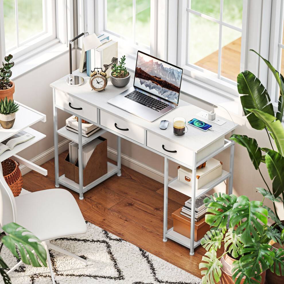 Homcom Computer Desk with Power Outlets - White Writing Desk