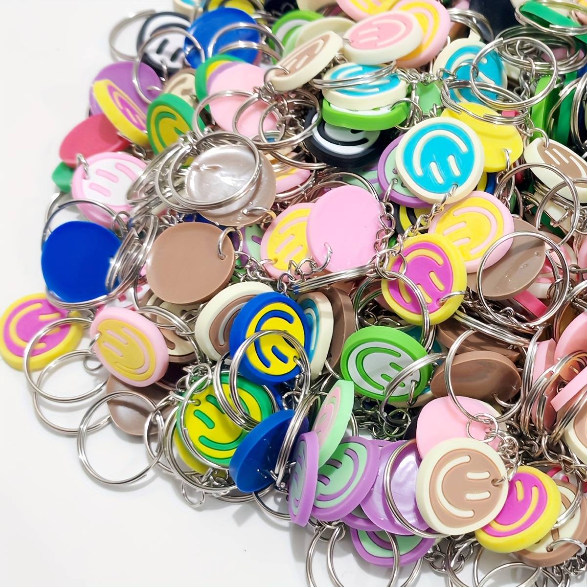 Temu Random Mixed Styles Face Keychains Bulk Party Favors - Colors