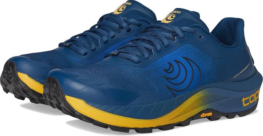 Topo Athletic MTN Racer Black