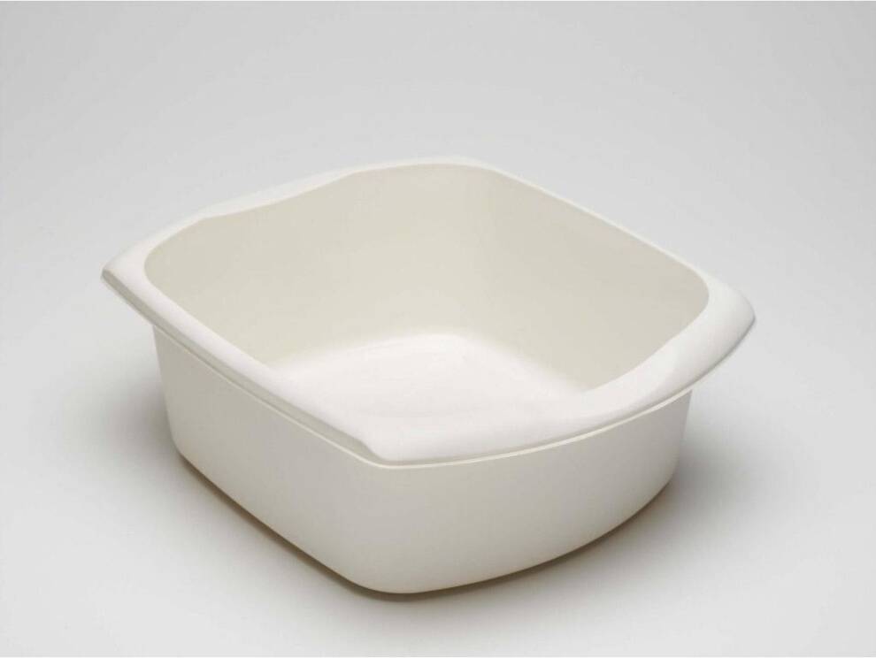 Rectangular 9.5 Litre Washing Up
