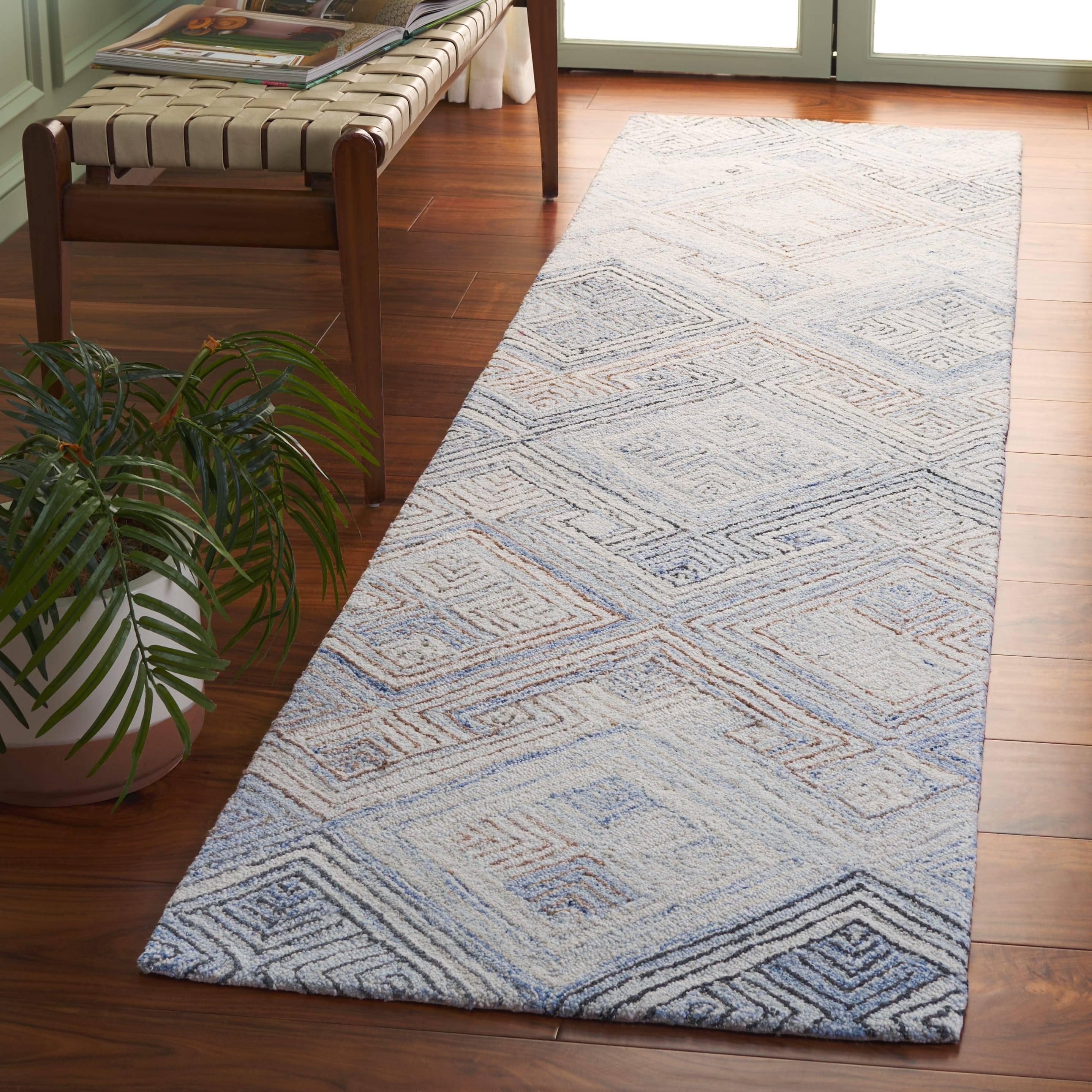 Safavieh Micro-Loop Gayle Geometric Runner Rug 2.3 x 9