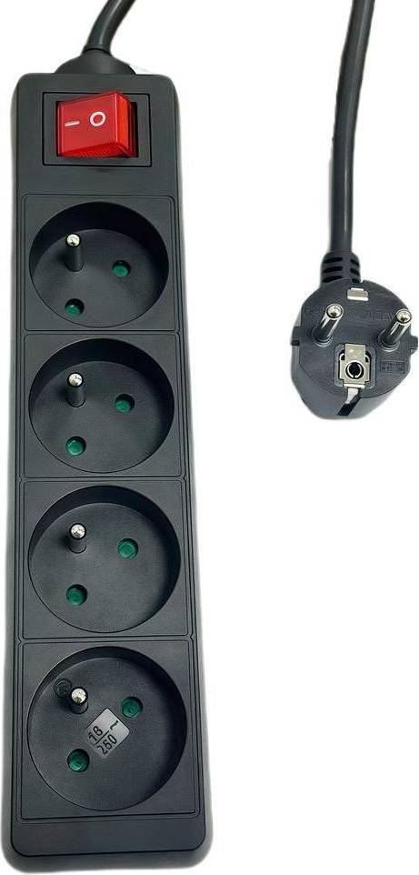 MicroConnect 4-Way Power Strip On Off