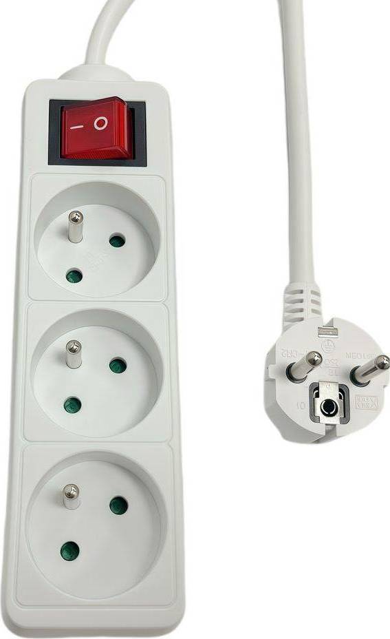 MicroConnect 3-Way Power Strip On Off