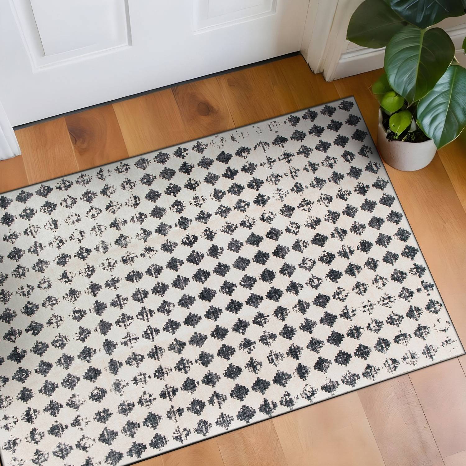 World Rug Gallery Geometric Distressed Abstract White