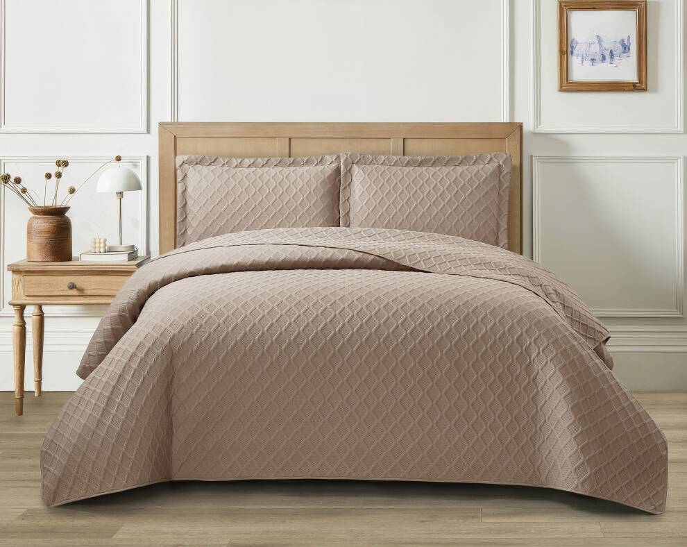 3 Piece Emboss Quilted Set