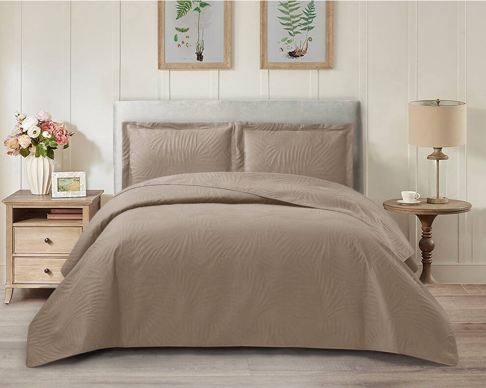 3 Piece Emboss Quilted Bedding Set