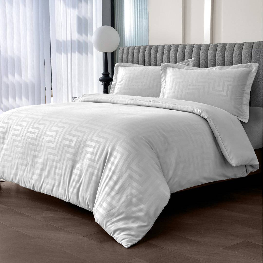 Premium Look Satin Geometric Set White
