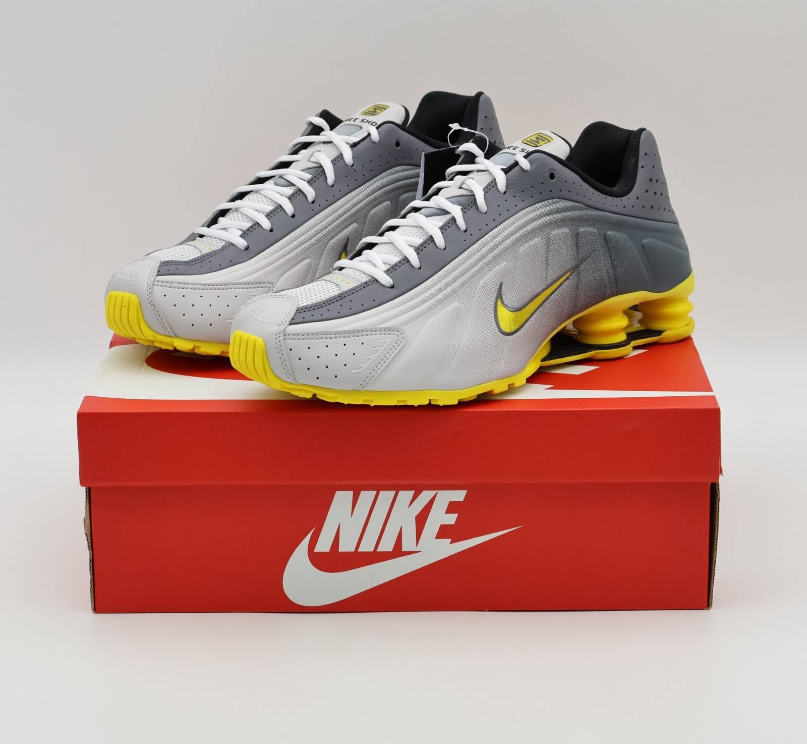 Nike shox r4 Nike Shox R4 Bright Citron