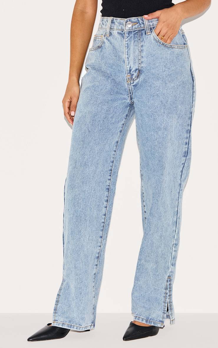 PrettyLittleThing Petite Split Hem Jean - Light Blue