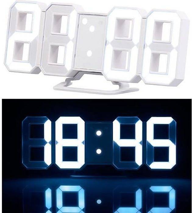 Lunartec LED Clock With Alarm Function