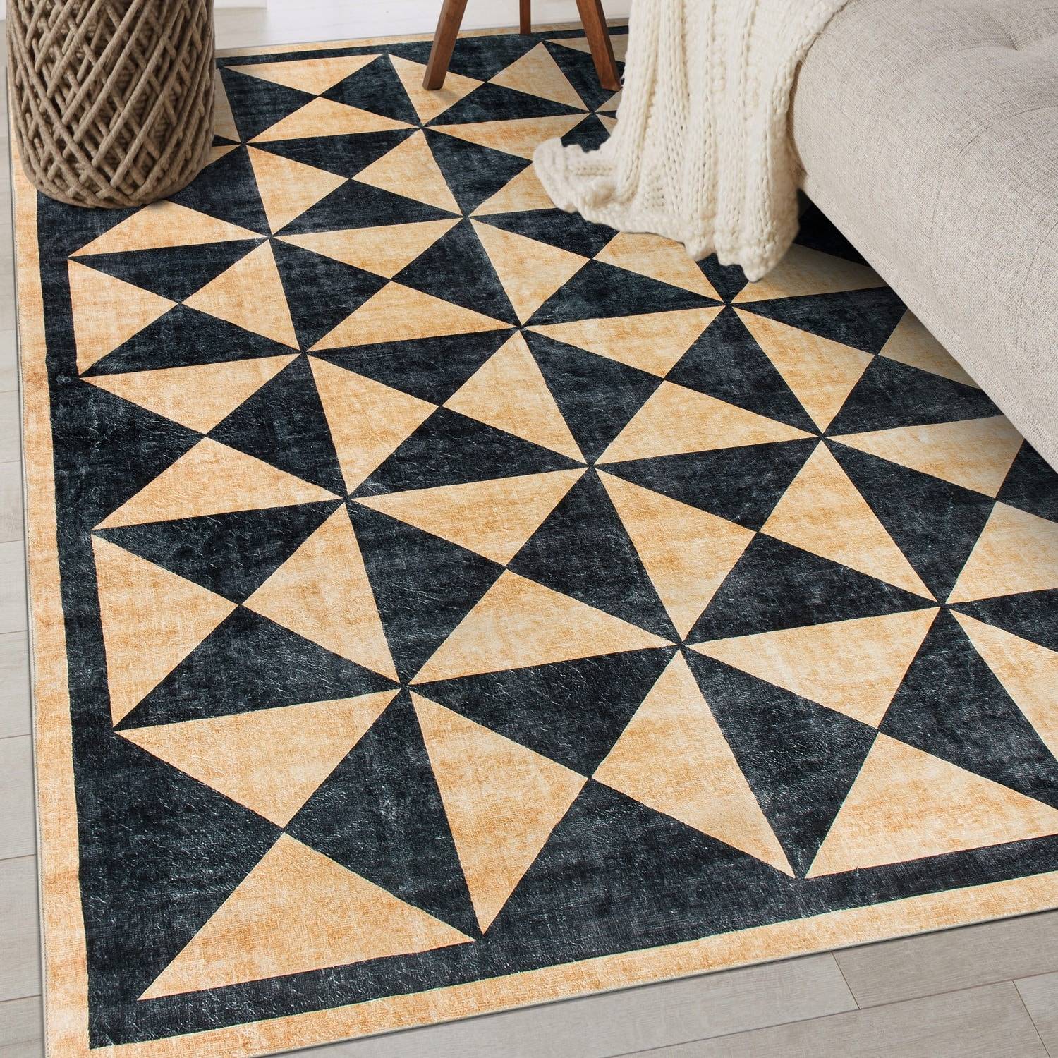 World Rug Gallery Geometric Diamond Washable