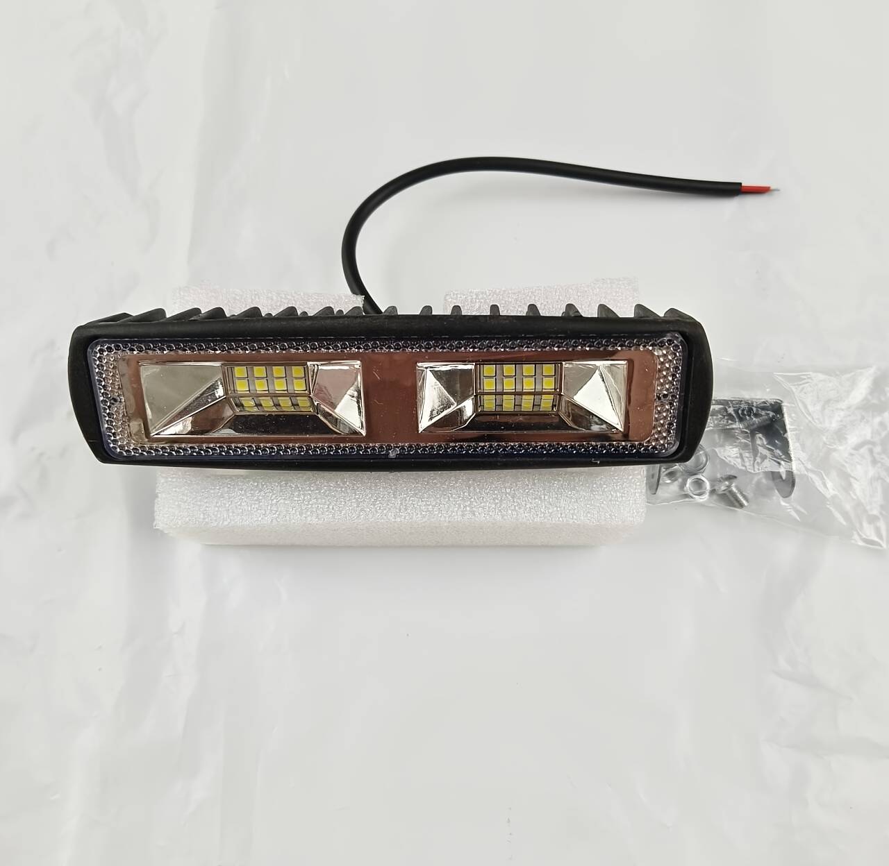6 Inch Car 16LED Light Bar 10W