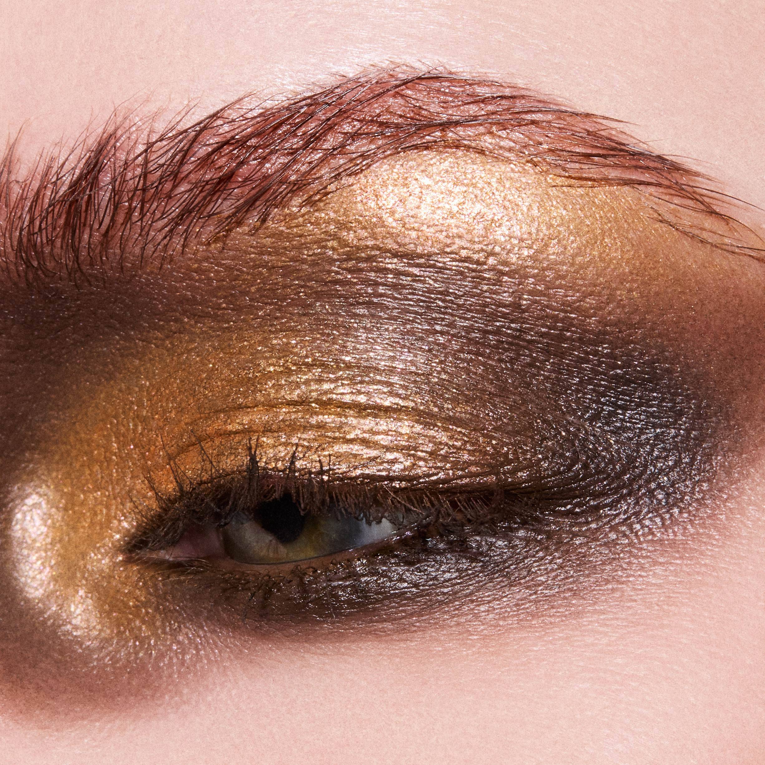 MAC Metallic Single Eyeshadow Compact