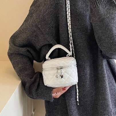Shein Lightweight Mini Chain Quilted Thread Bag
