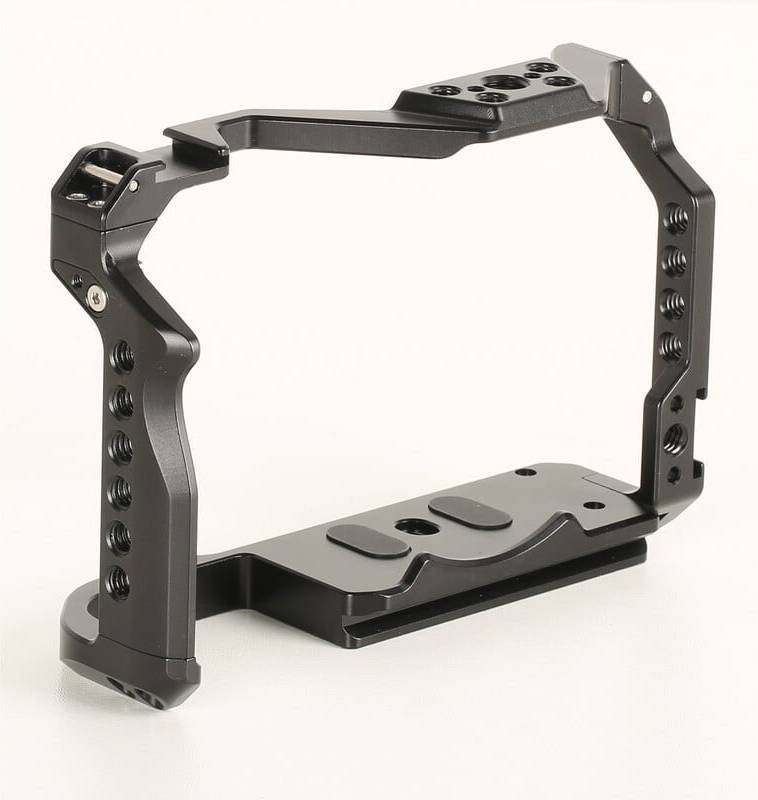 Camera Cage Canon R7