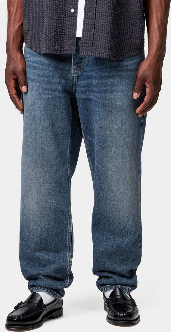 Work In Progress Relaxed Fit Jeans Modell - Jeansblau