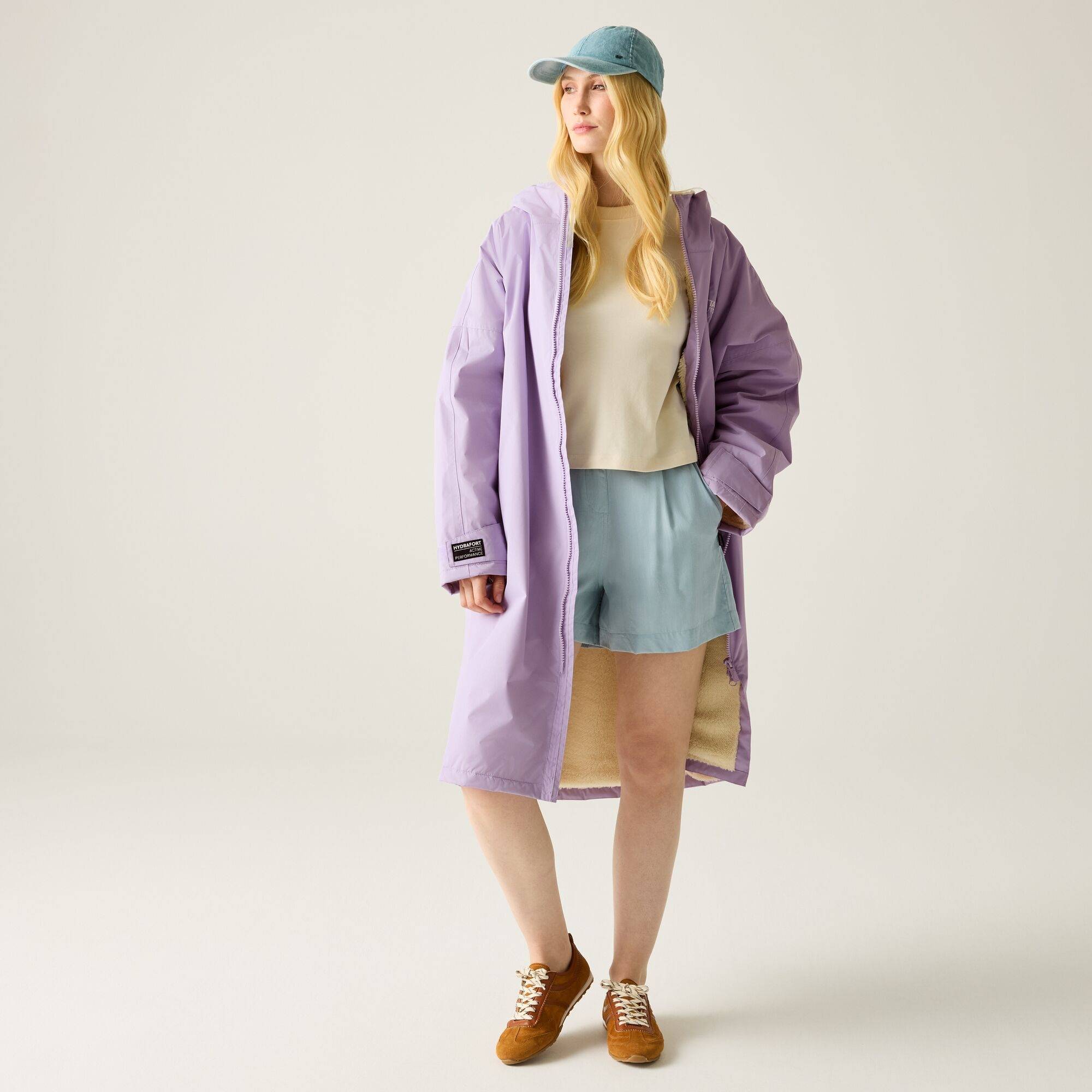Regatta Waterproof Changing Robe Pansy Purple