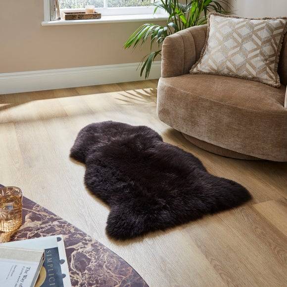 Dunelm Single Pelt Sheepskin Rug