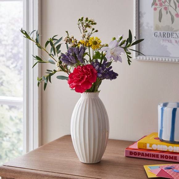 Dunelm Ceramic Ribbed Beaded Edge Vase