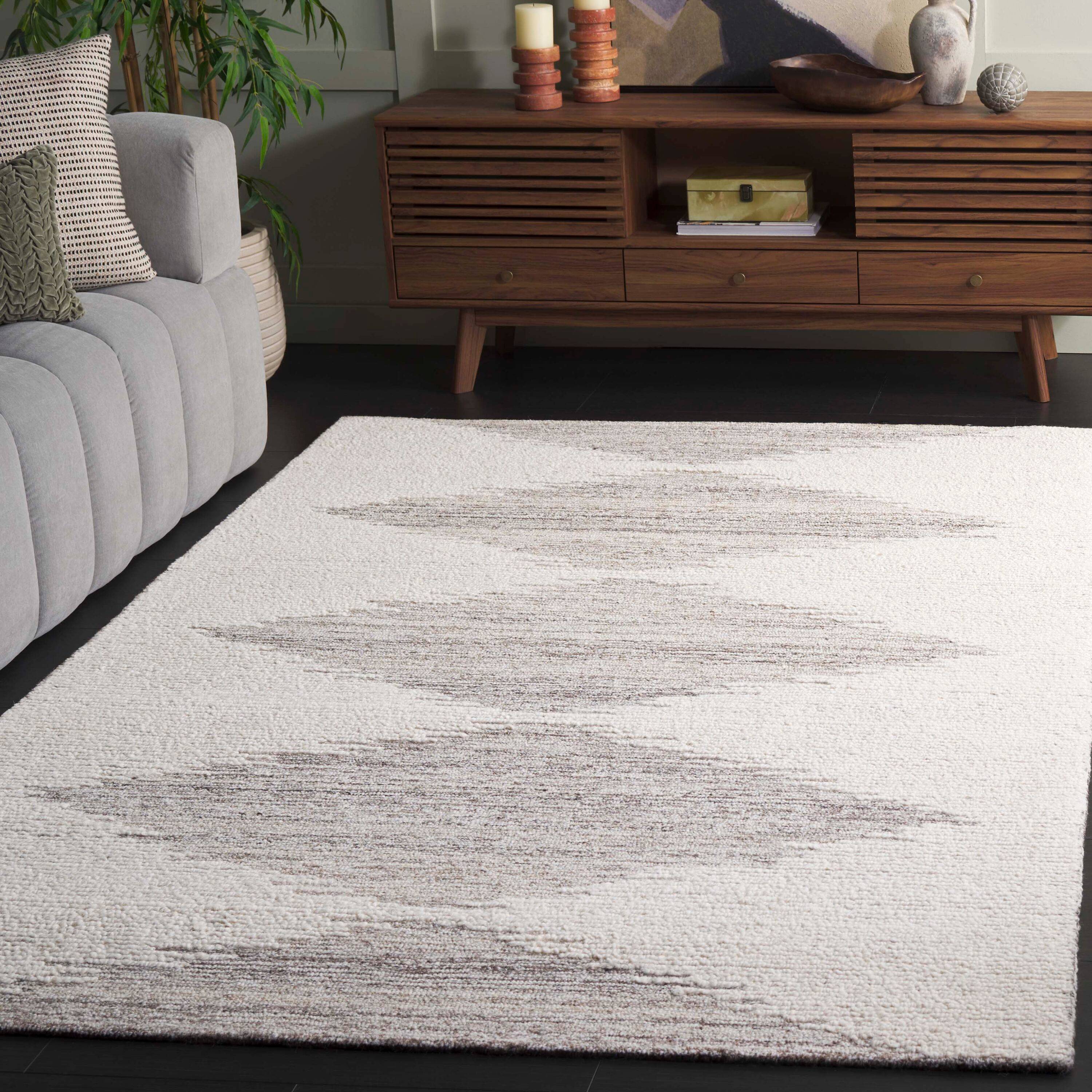 Safavieh Abstract 302 Ivory Rectangle Rug 4ft x 6ft