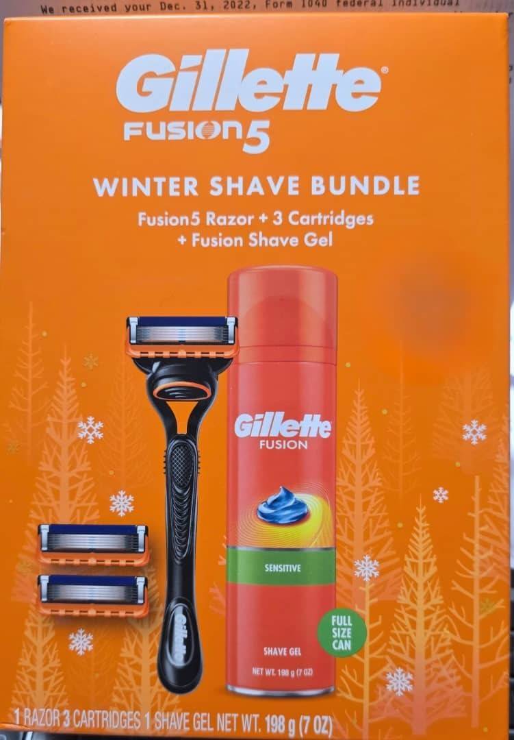 Shaving razor blade Gillette Fusion5 Shaving Razor Bundle