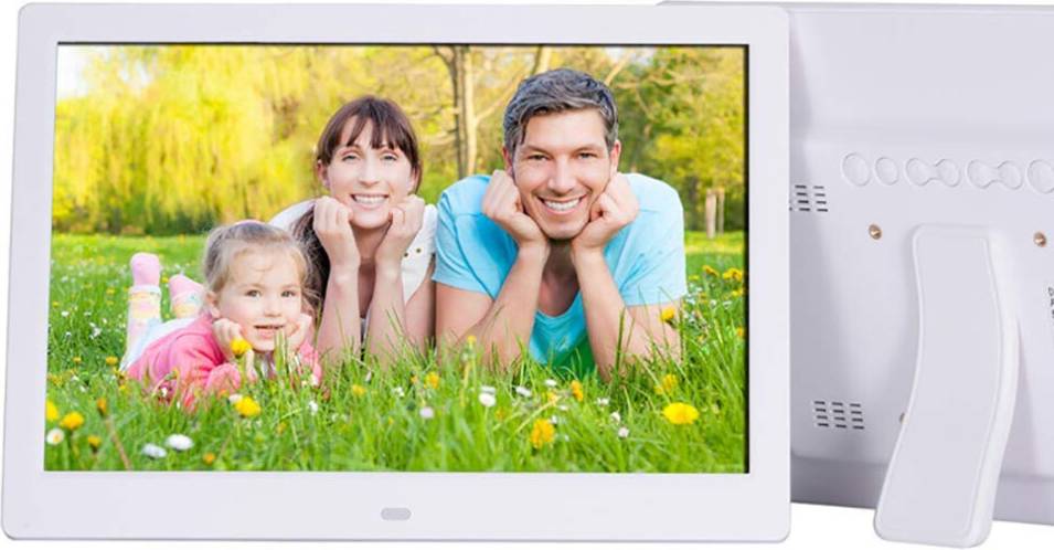 13-Inch Digital Photo Frame With LED Body Sensing