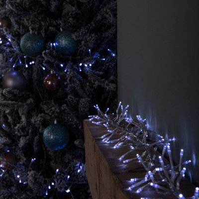 Samuel Alexander 9.3m 720 Led Cluster String Lights With Timer Christmas Tree Light