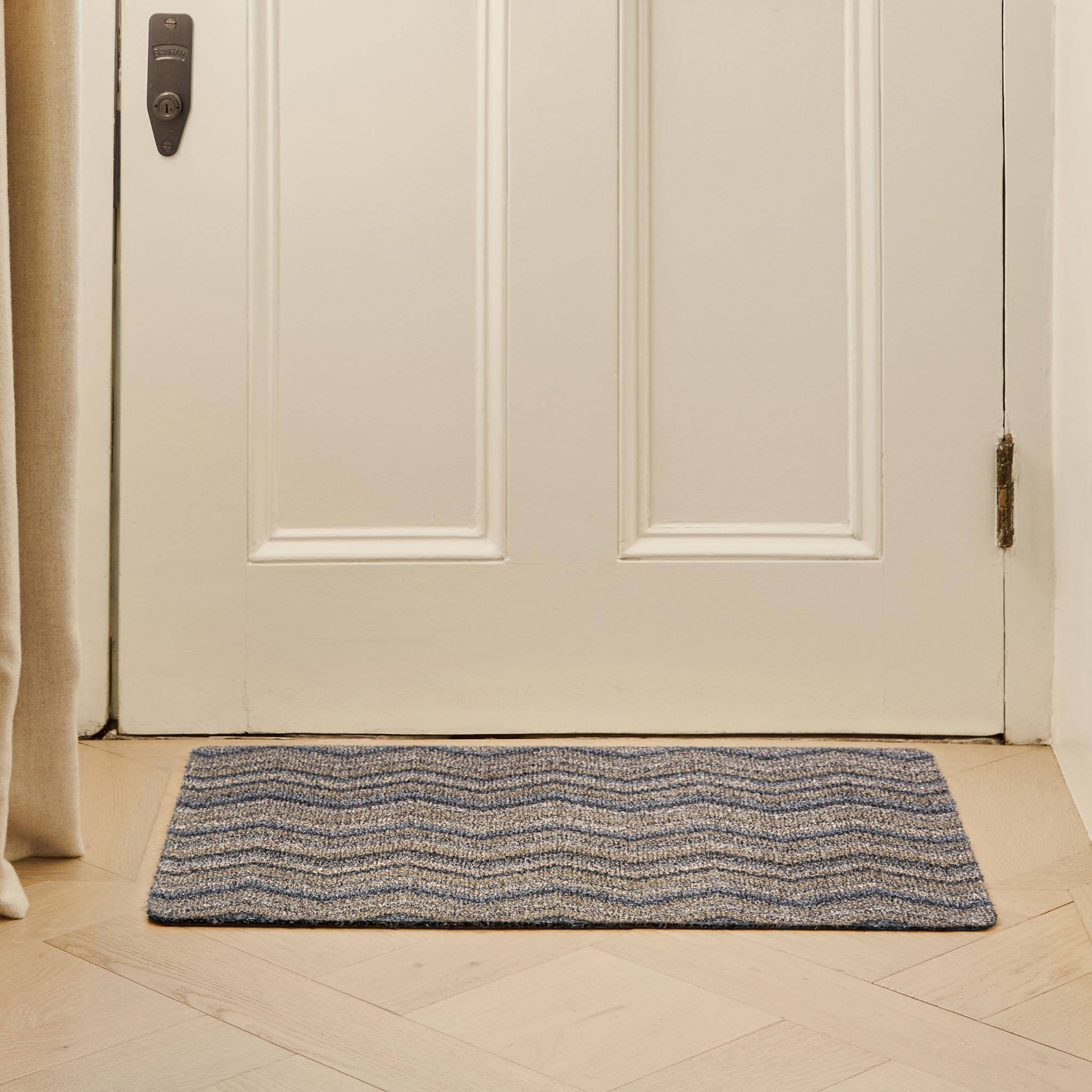 Hug Rug Ribbon Zig Zag Washable Doormat 50cm x 75cm Grey