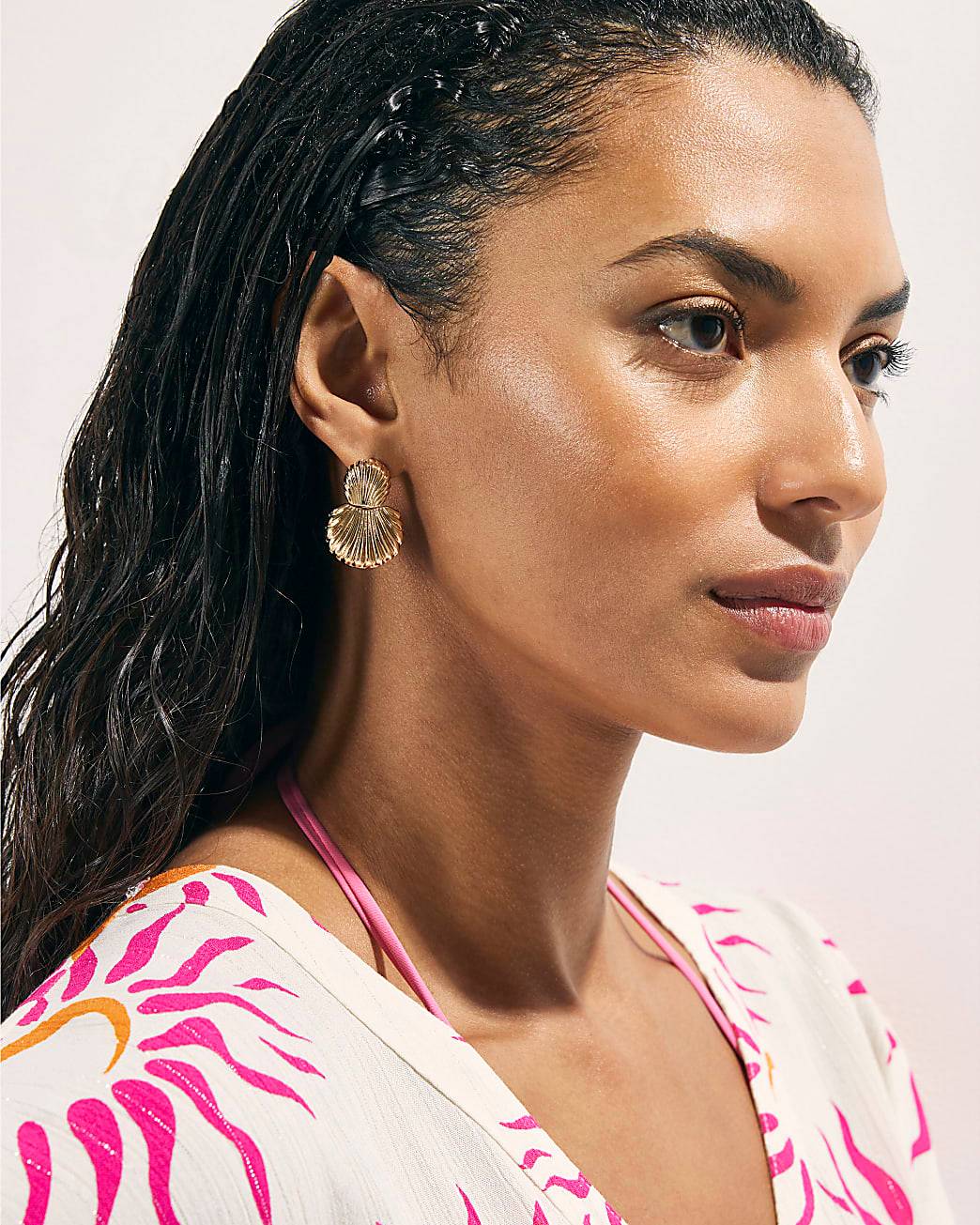 River Island Womens Gold Ridge Shell Earrings