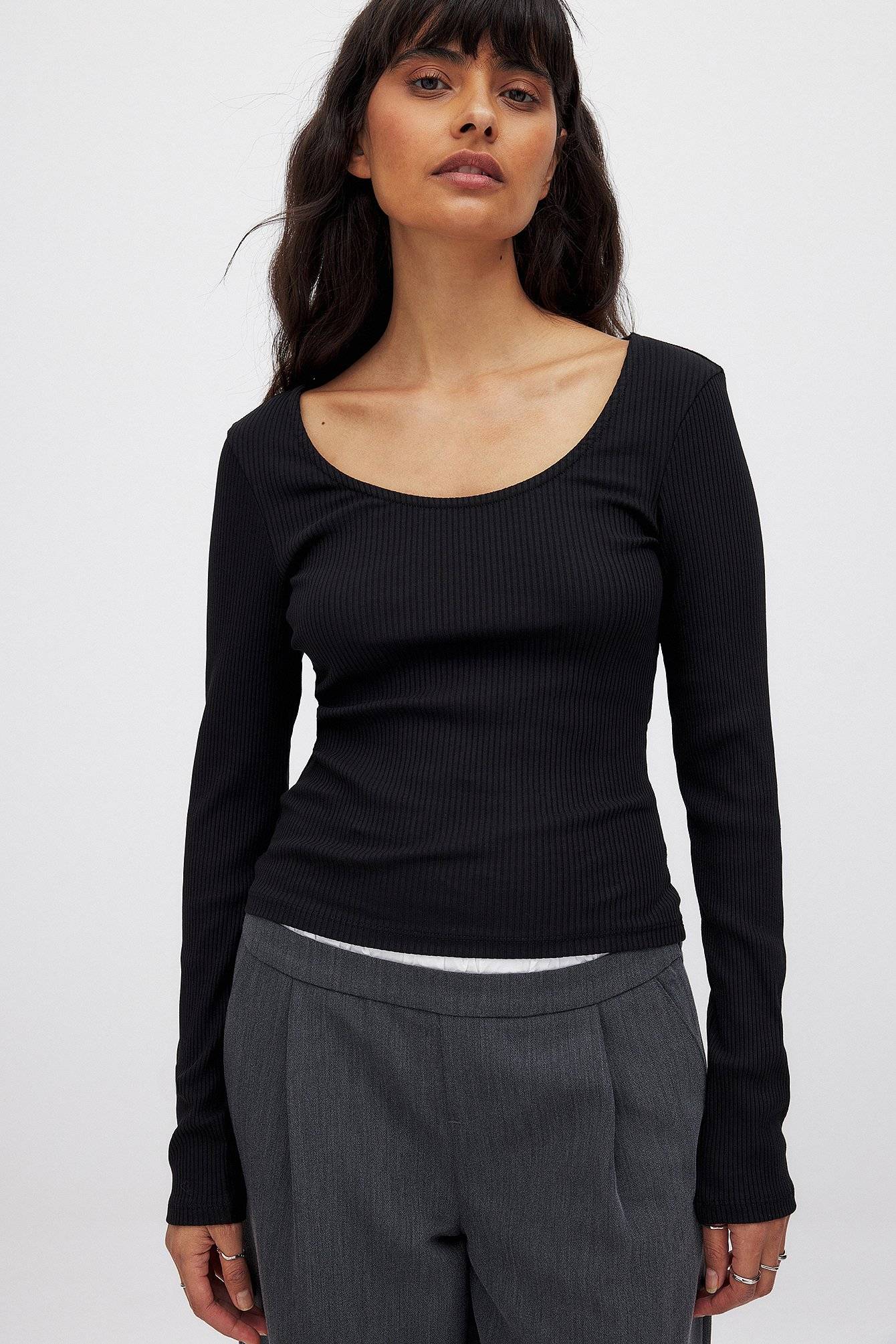 NA-KD Scoop Neck Ribbed Top - Sort