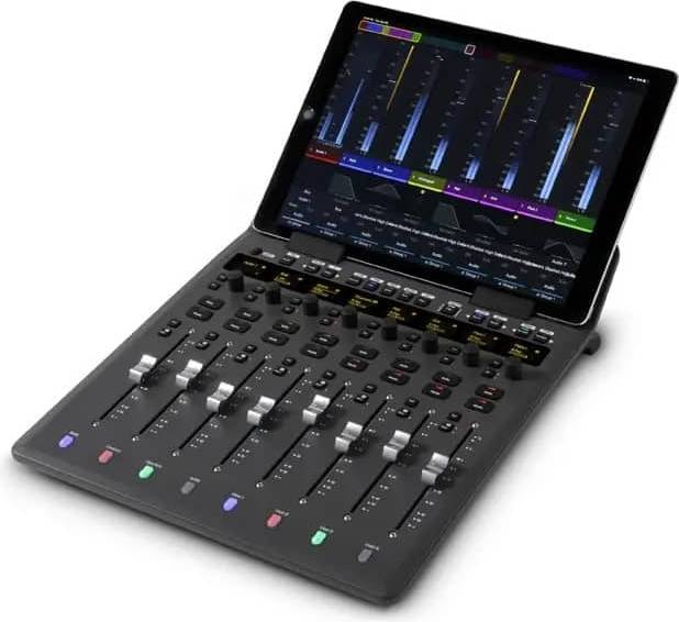 Surface studio Avid Control Surface 8 Motorized Faders