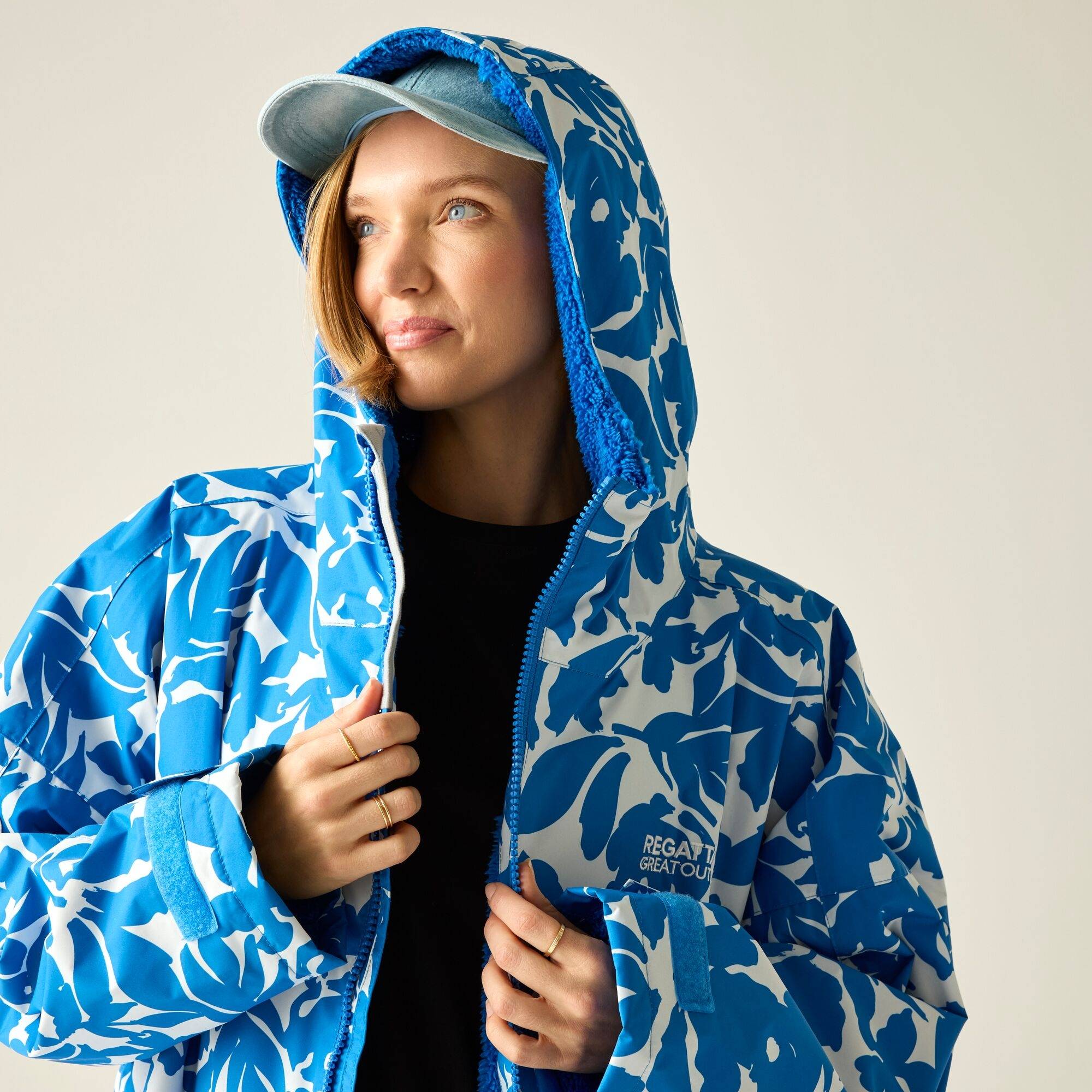 Changing robe regatta Regatta Waterproof Changing Robe - Bright Blue