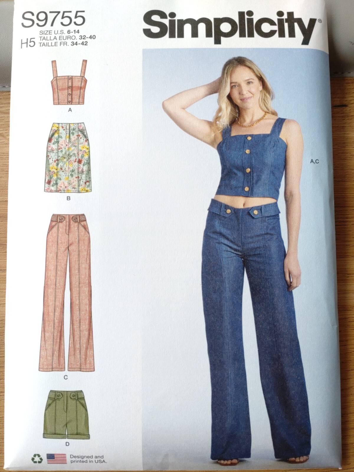 Simplicity Sewing Pattern 9755