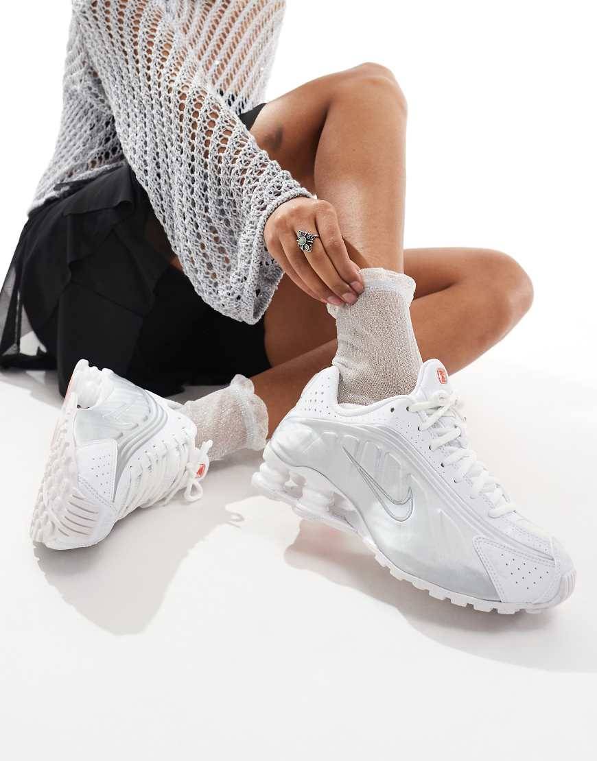Nike shox r4 Nike Shox R4 - White Metallic
