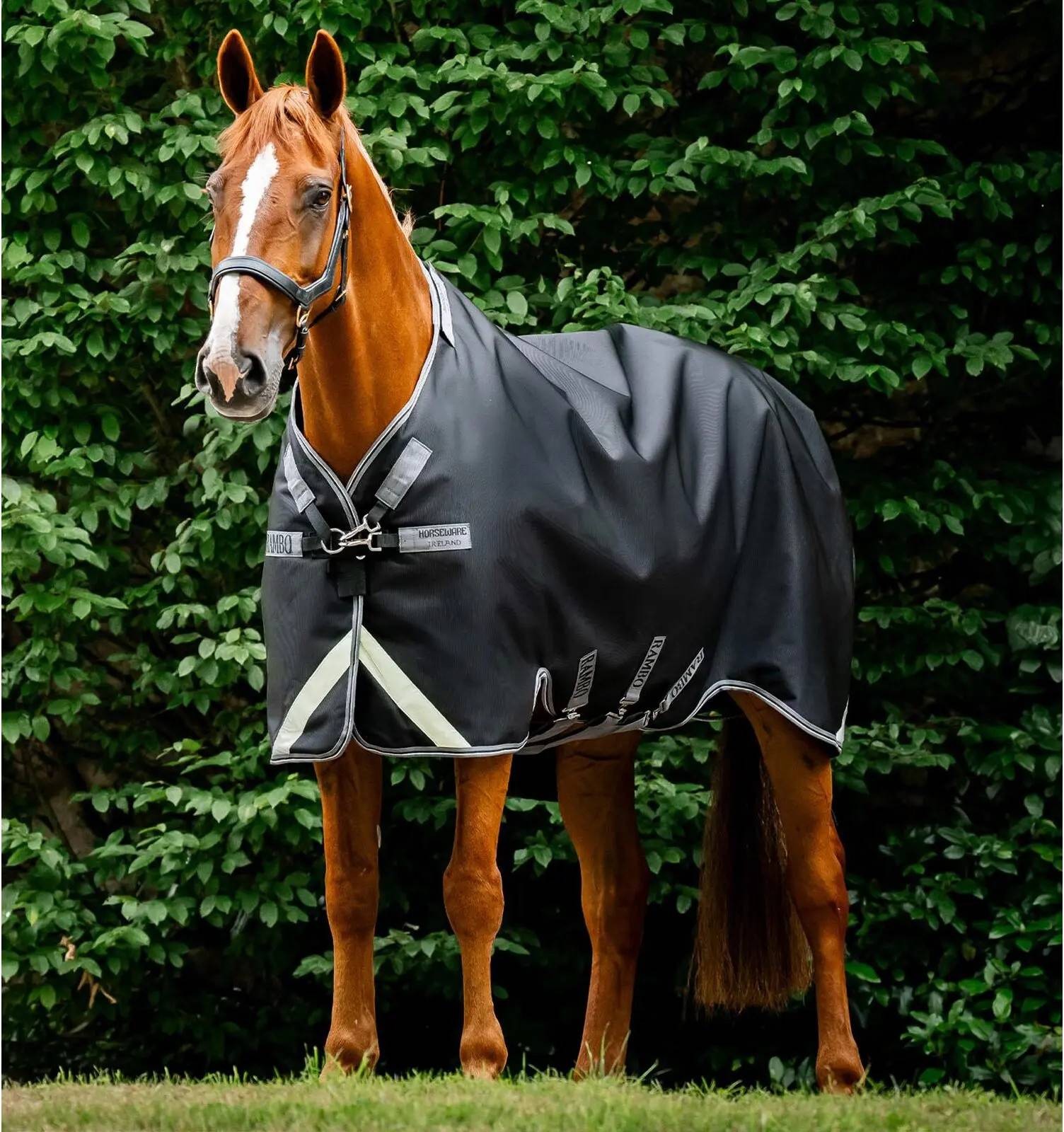 Horseware rambo Horseware Rambo 1680D Plus Detatchable Neck Turnout Rug - Black/Thunderstorm