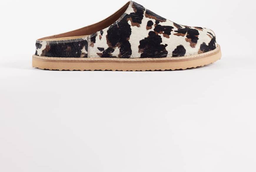 ASOS DESIGN Mule In Cow Print - Brown