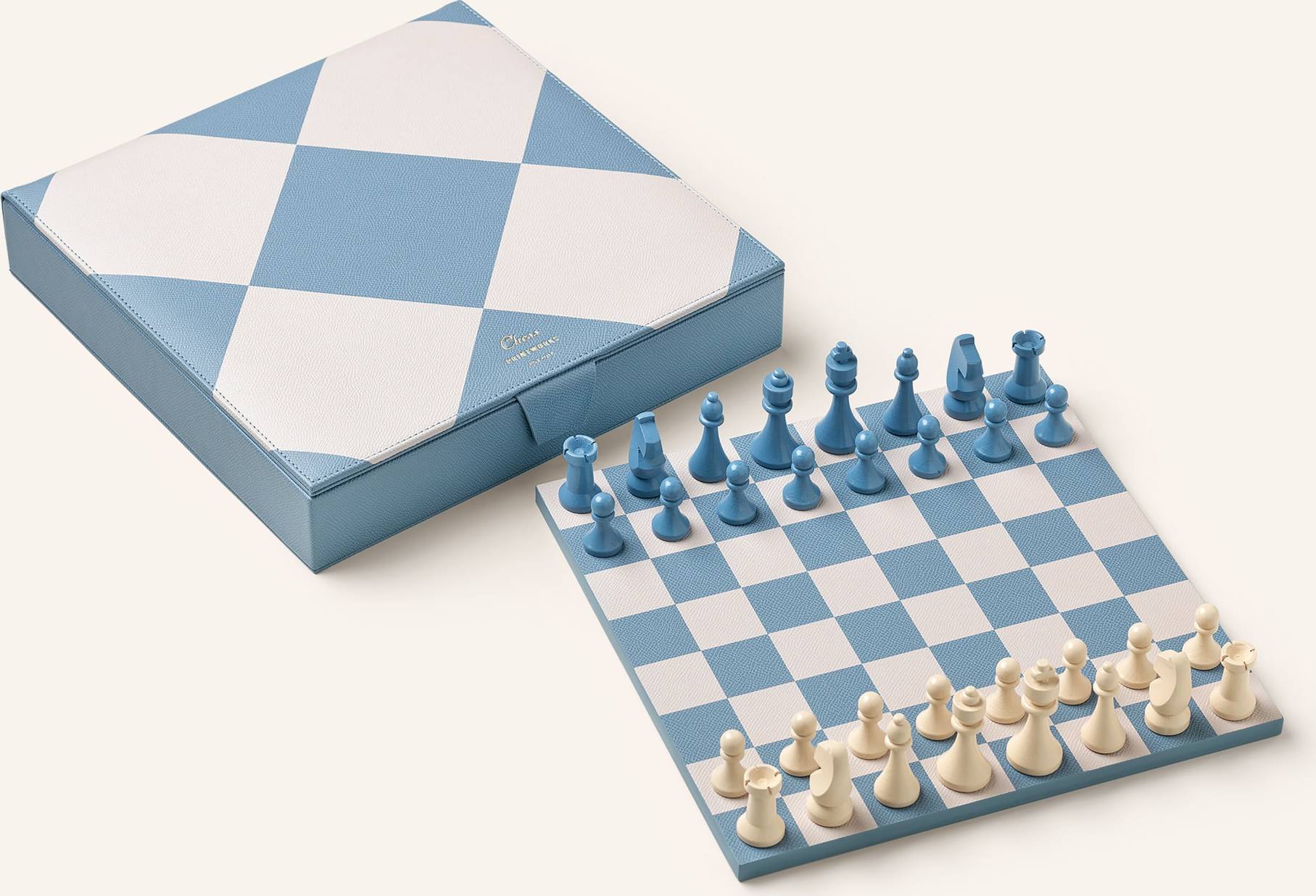 Reverra Chess Game