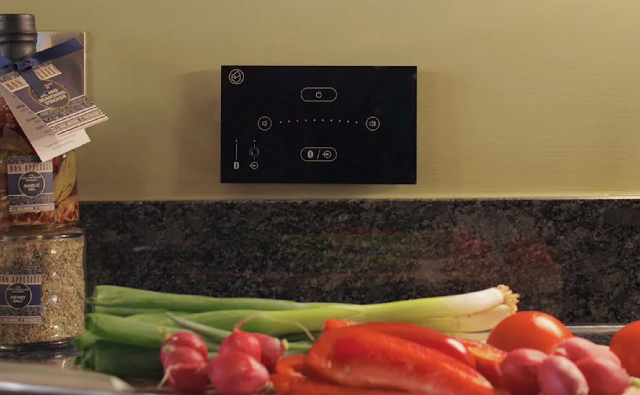 SystemLine E50 Bluetooth Music System