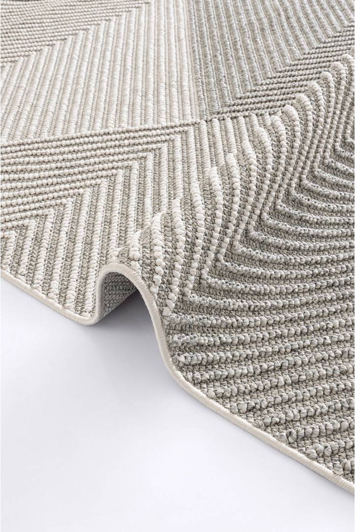 Ebern Designs Geometric Area Rug Polypropylene with Cream Grey