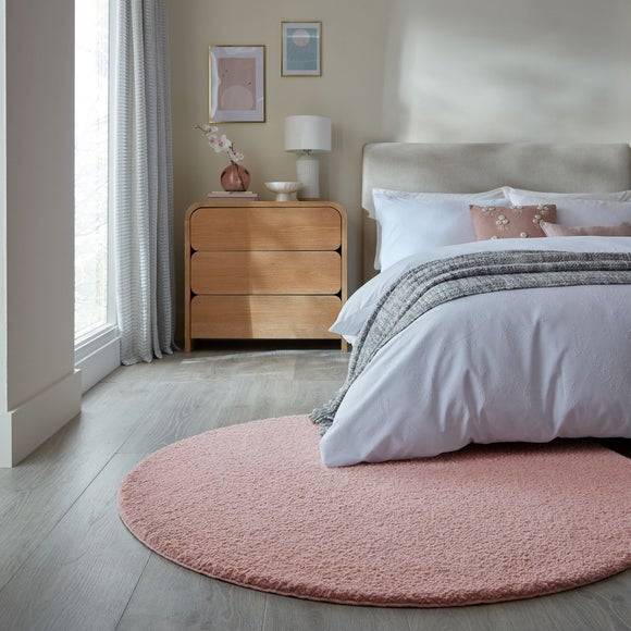 Dunelm Snuggle Washable Round Rug Pink