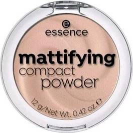 Essence Mattifying Compact Powder Shade 10 Light Beige