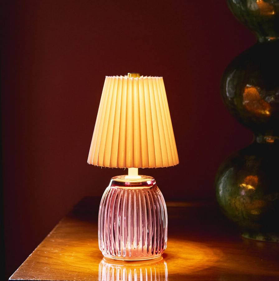 Luma Rechargeable Pink LED Table Lamp