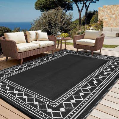 Garvee Modern Bordered Checkered Outdoor Rug