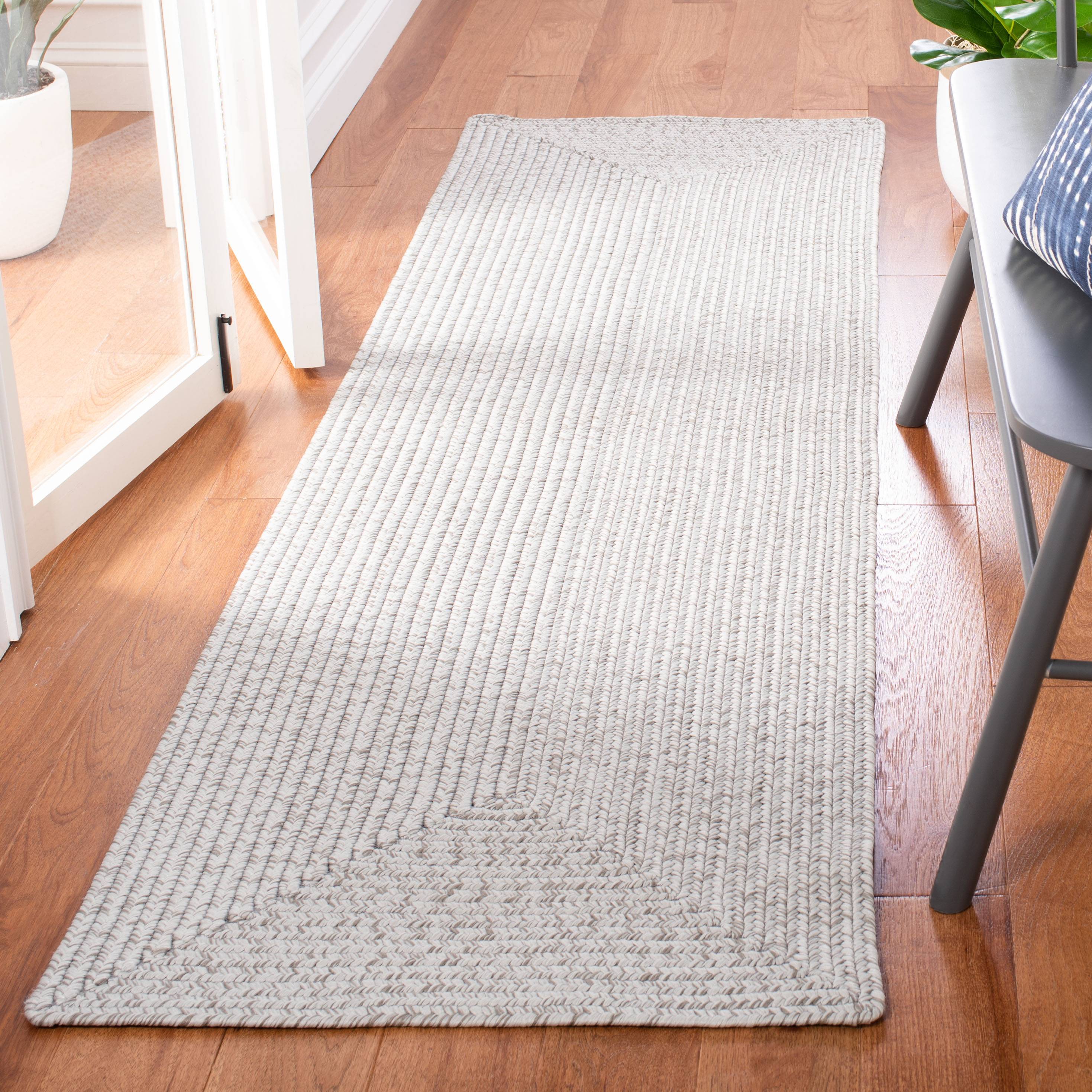 Safavieh Braided Rishika Solid Machine Runner Rug 2ft x 18ft Silver