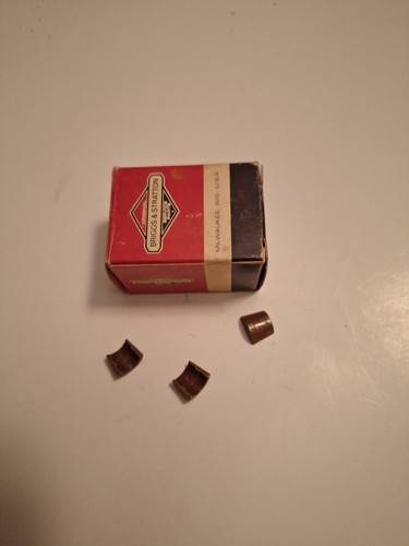 Briggs stratton engine Briggs & Stratton Engine Valve Retainer Locks Part 93630