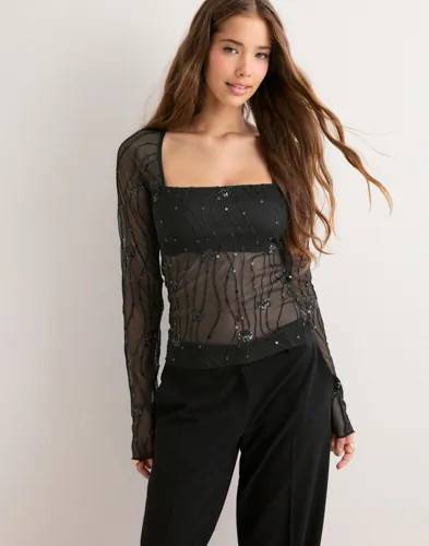Nelly Embellished LS Top - Sort