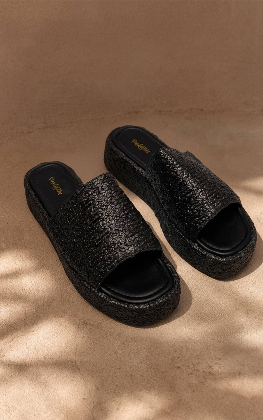 PrettyLittleThing Raffia Flatform Mule Sandals - Black
