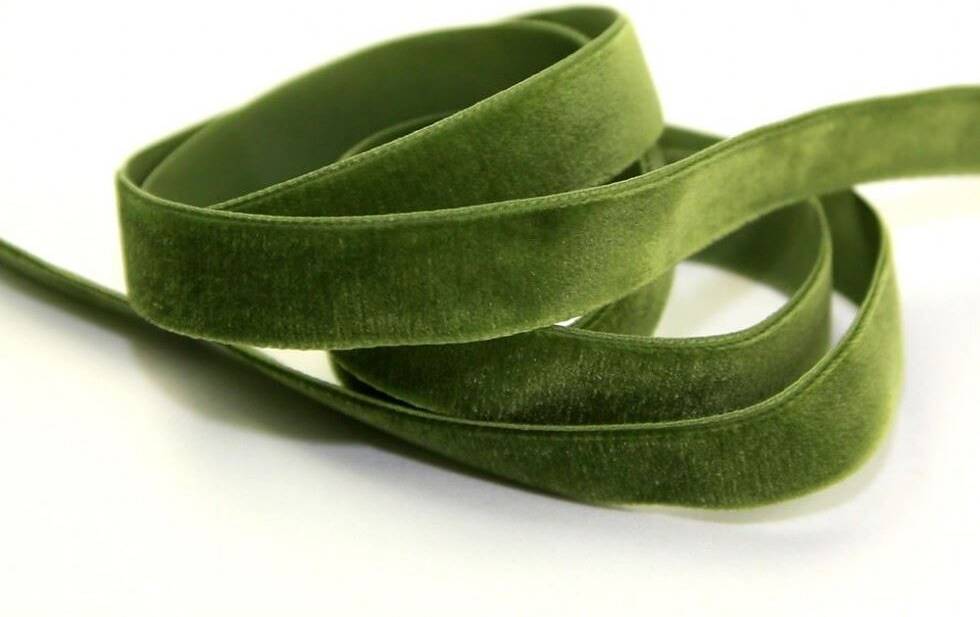 Berisfords Velvet Ribbon Mini Roll 9549