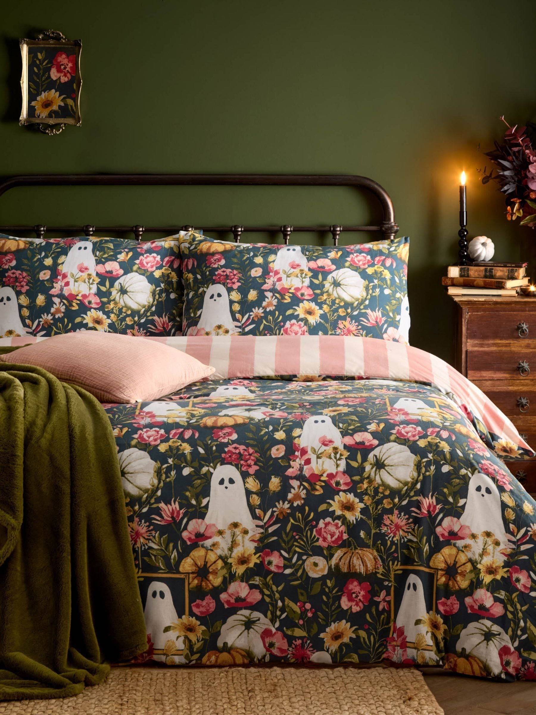 Bootanical Bedding
