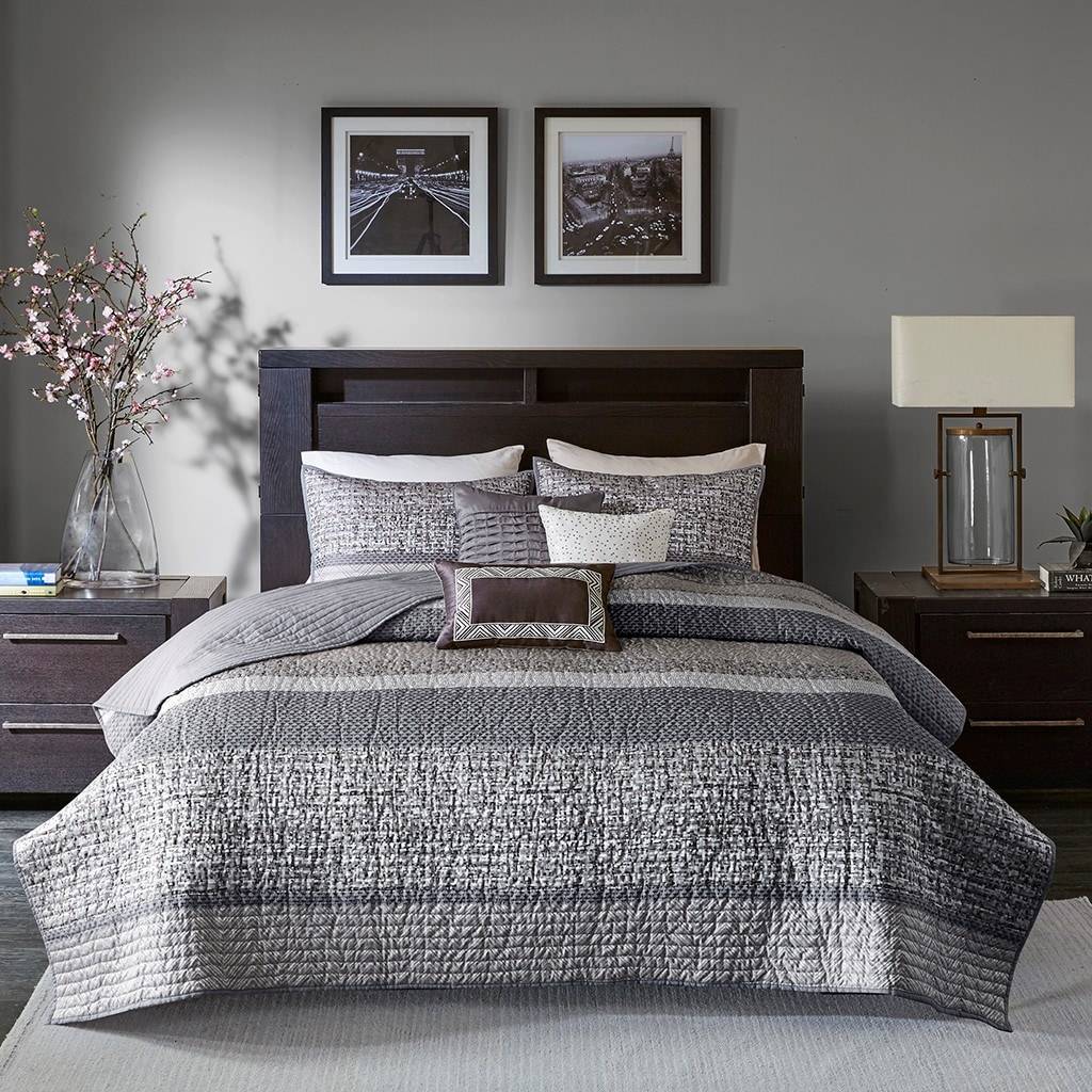 GDFSTUDIO Rhapsody Reversible Jacquard Quilt Set Gray Quilts Gray